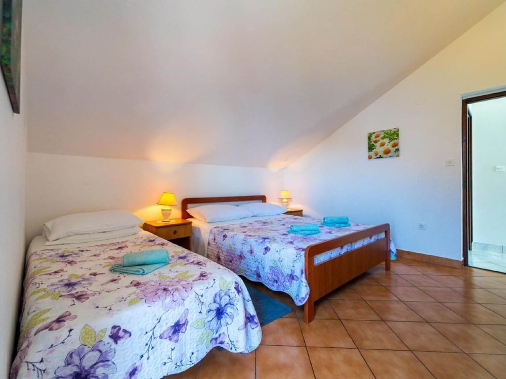 Comfortable Apartment With Balcony in a Quiet Area, Near the Beach view 2
