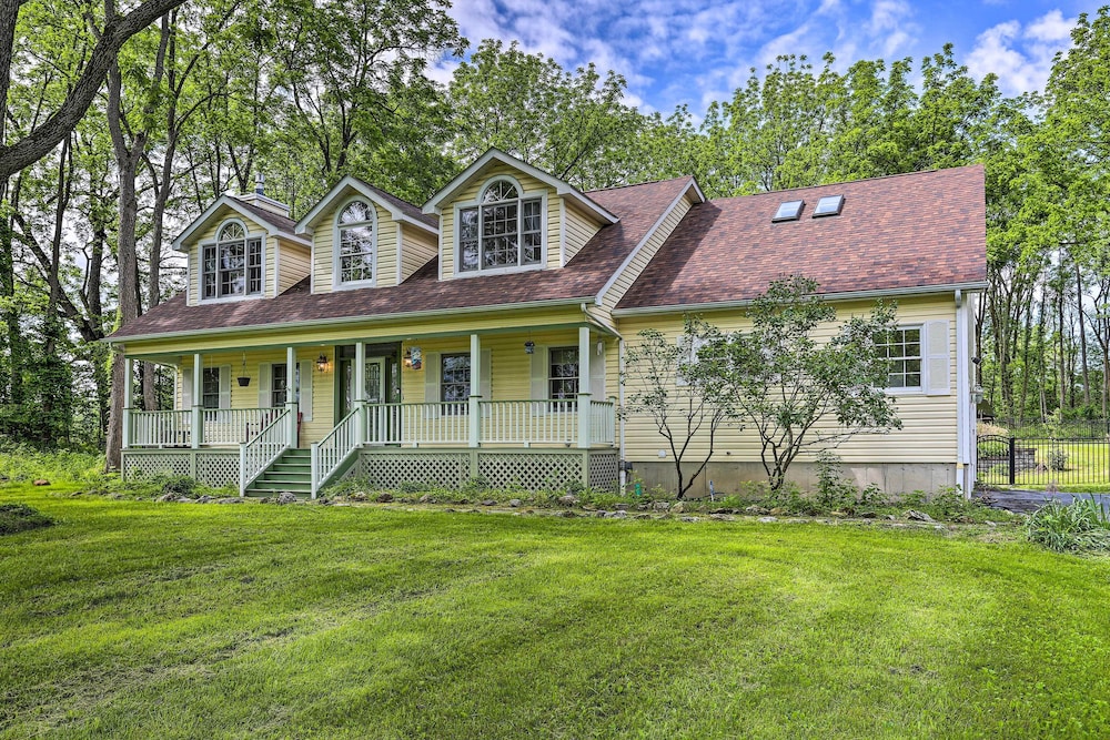 Spacious Hudson Valley Gem on Private 2 Acres!