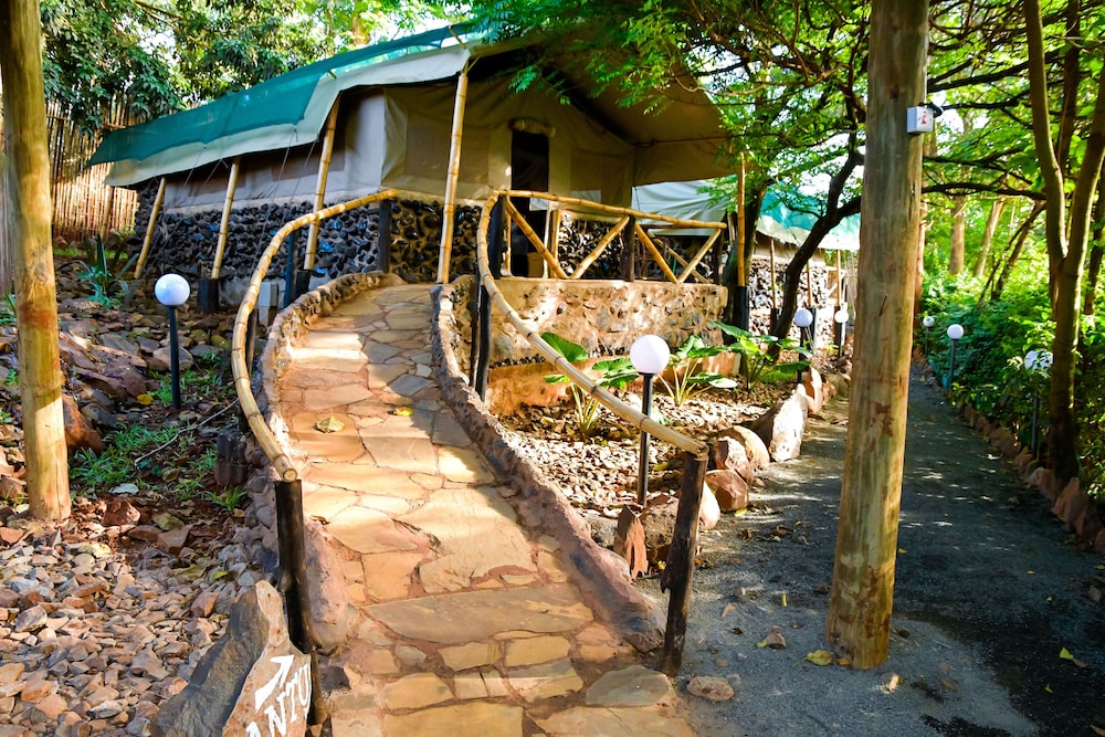 Rukenya Islands - Campsite