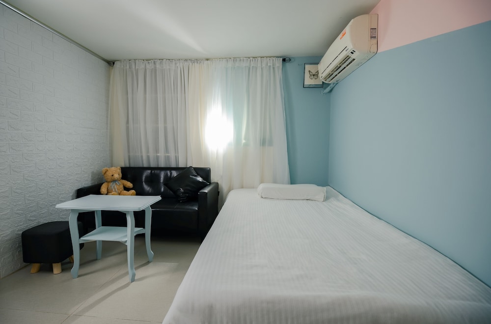 Rabbit house hotel
