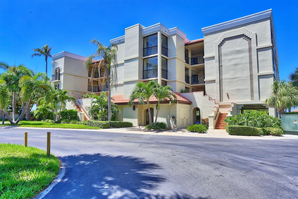 Land's End 5-202 Gulf-bay Front - Premier