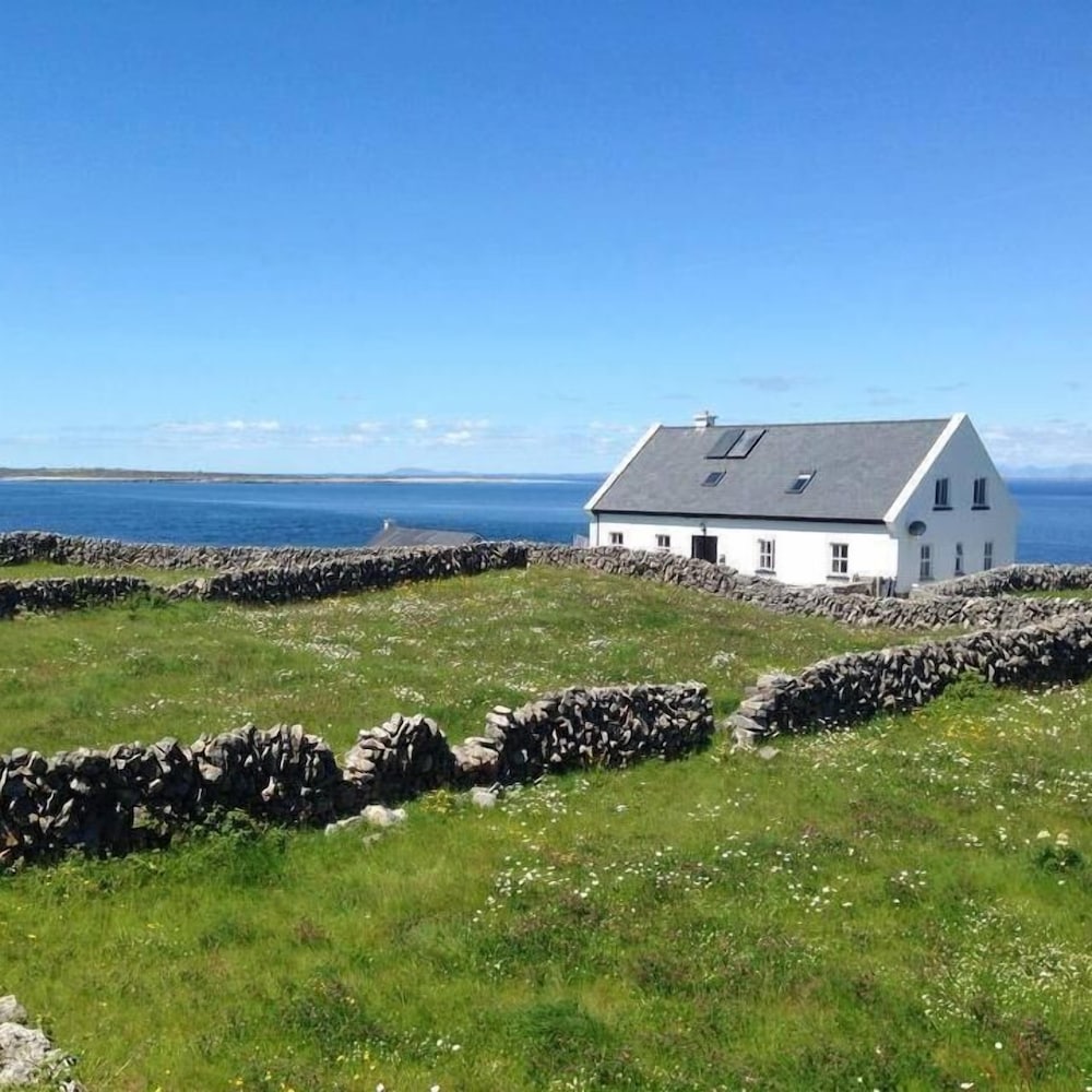 Hotel An Creagán Bed and Breakfast - Image 1