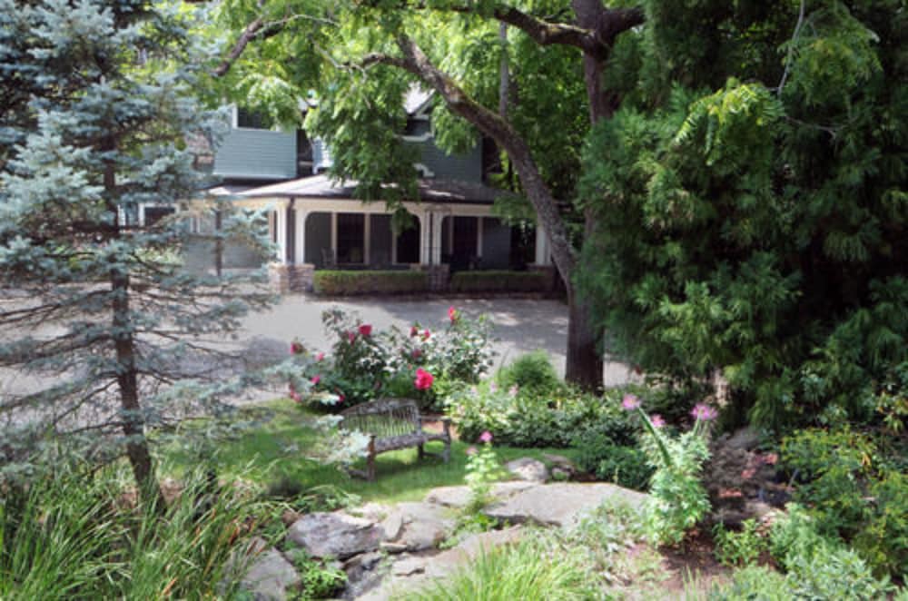 The Black Walnut B & B Inn