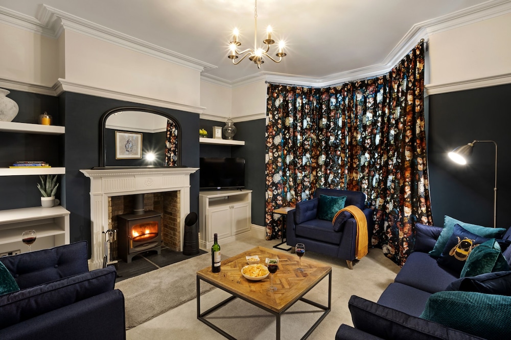 Thorncliffe House