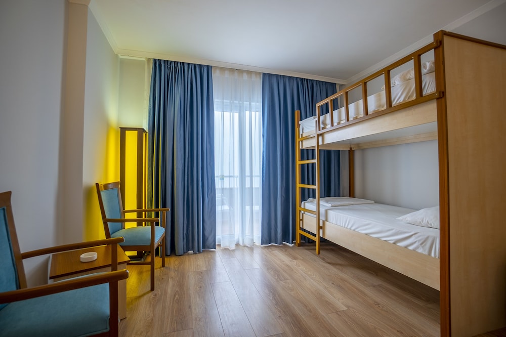 Calido Sol Hotel