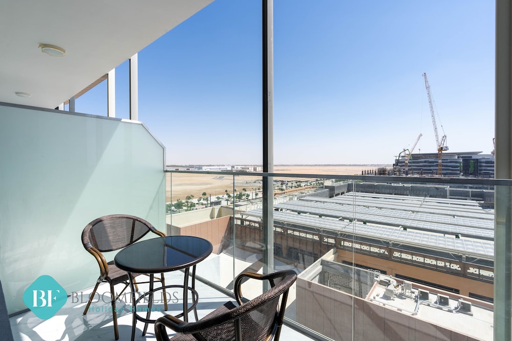 Abu Dhabi Vacations - Elegant Studio in Oasis - 4 - Property Image 4