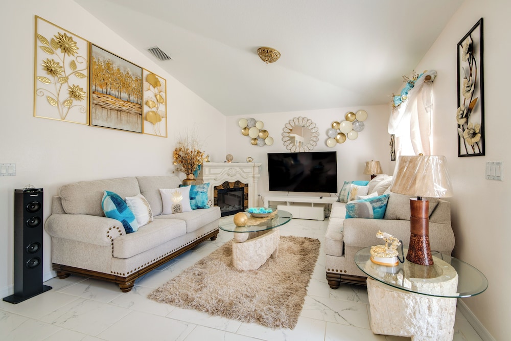 8 Mi to Silver Springs: Tranquil Home w/ Gazebo