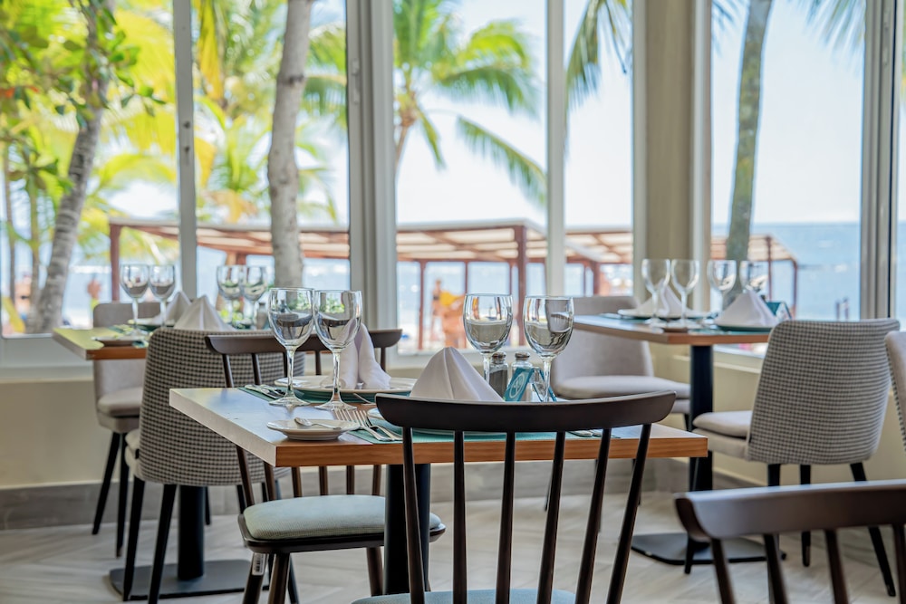 Coral Costa Caribe Beach Resort - All Inclusive - Property Image 88