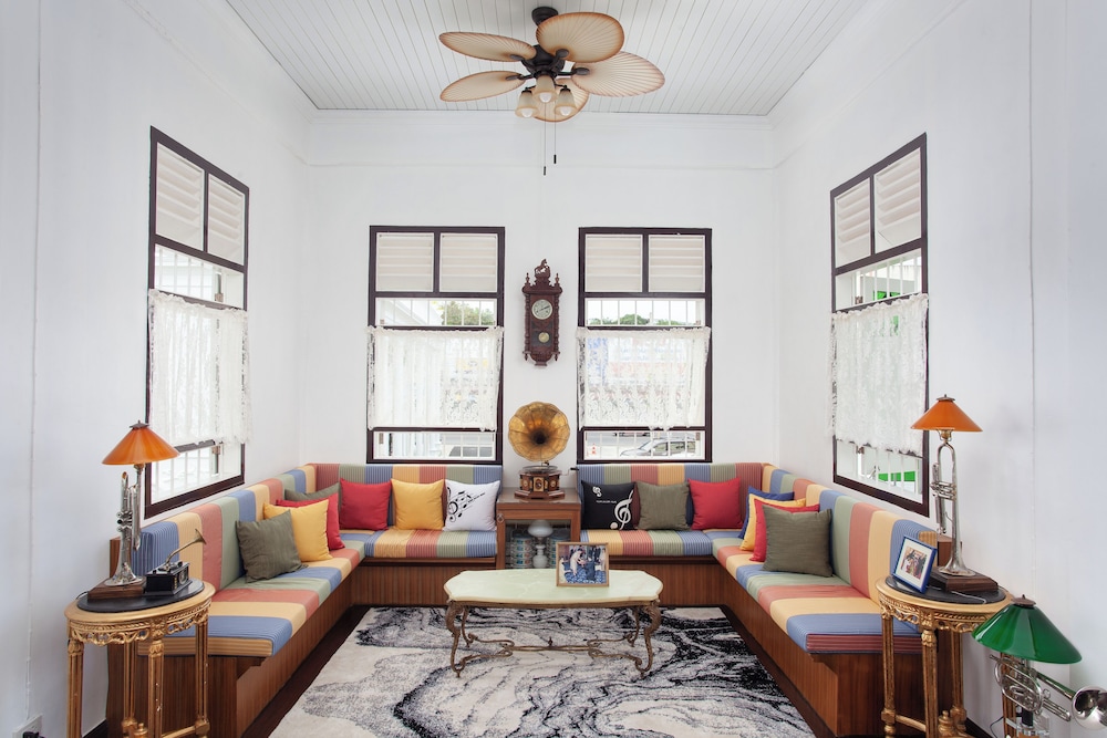 Sound Gallery House - Hostel