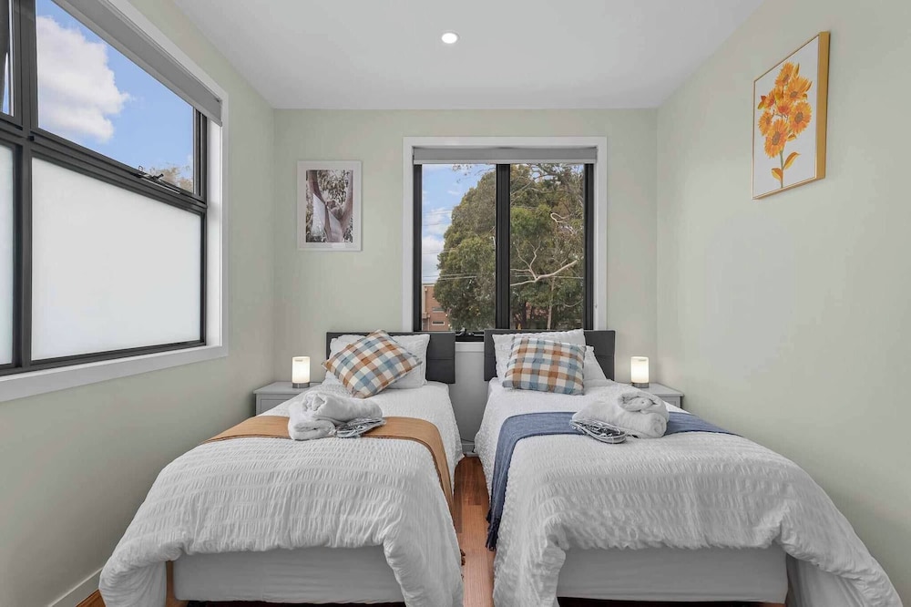 Luxurious Townhouse7 km to CBD