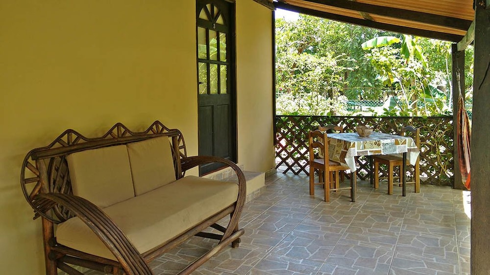 Casa Laguna Studios Apartments