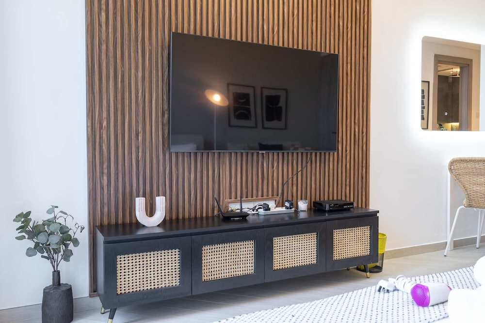 Peaceful Studio - Perfect for Relaxation in JVC