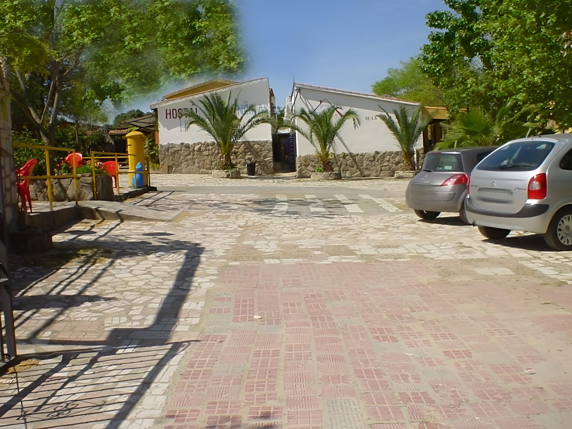 Hostal Las Encinas view 5