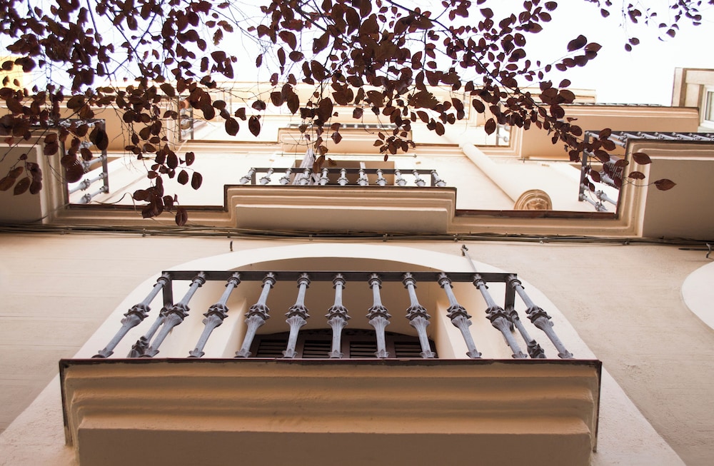 Classic Gracia Apartments