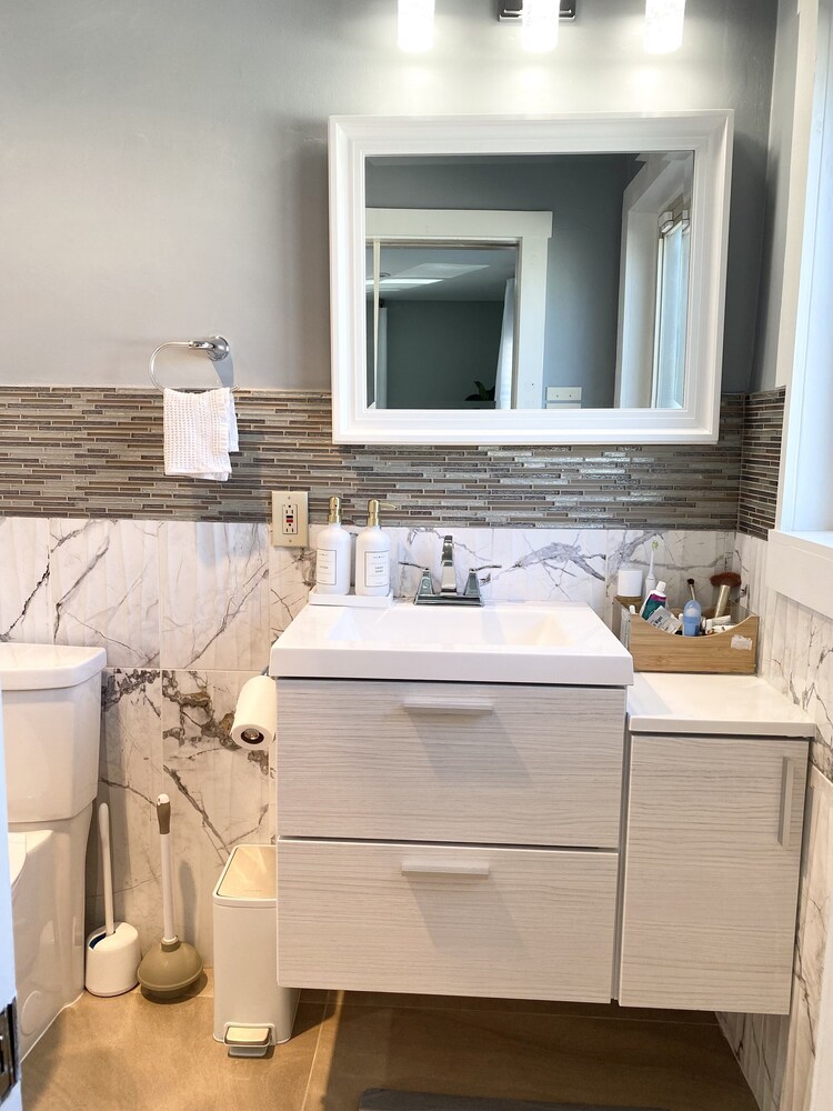 Uptown French Haven 3 Bedroom Residence