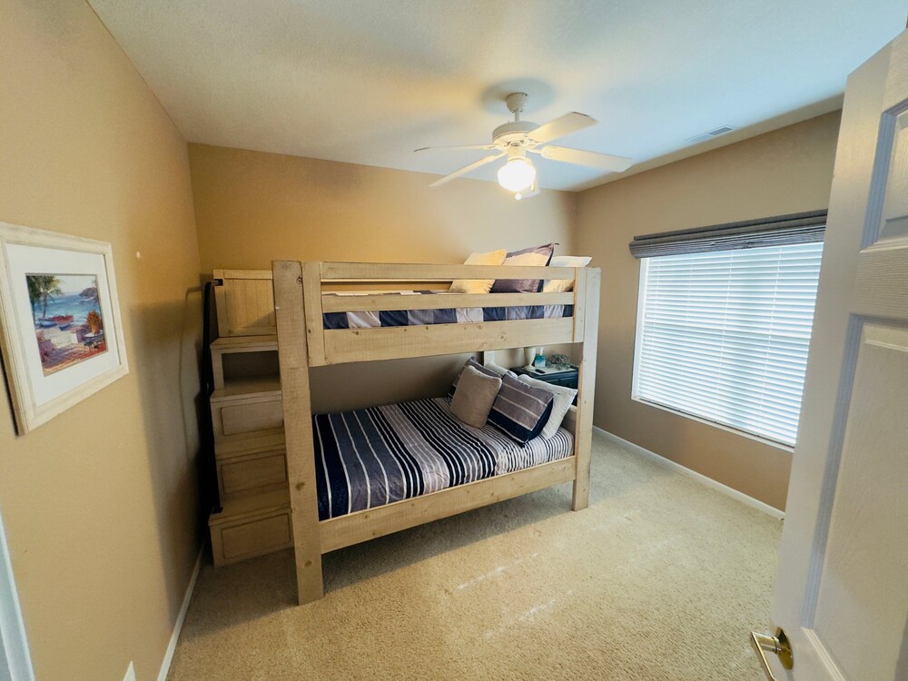 Experience Lakeside Living at Its Finest: Stunning Views and Prime Location!