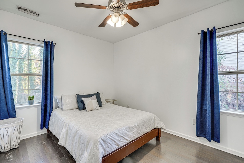 2 Mi to Downtown Durham: Family Home w/ Yard!