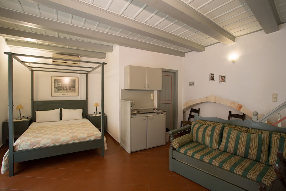 Nostos Hotel 13