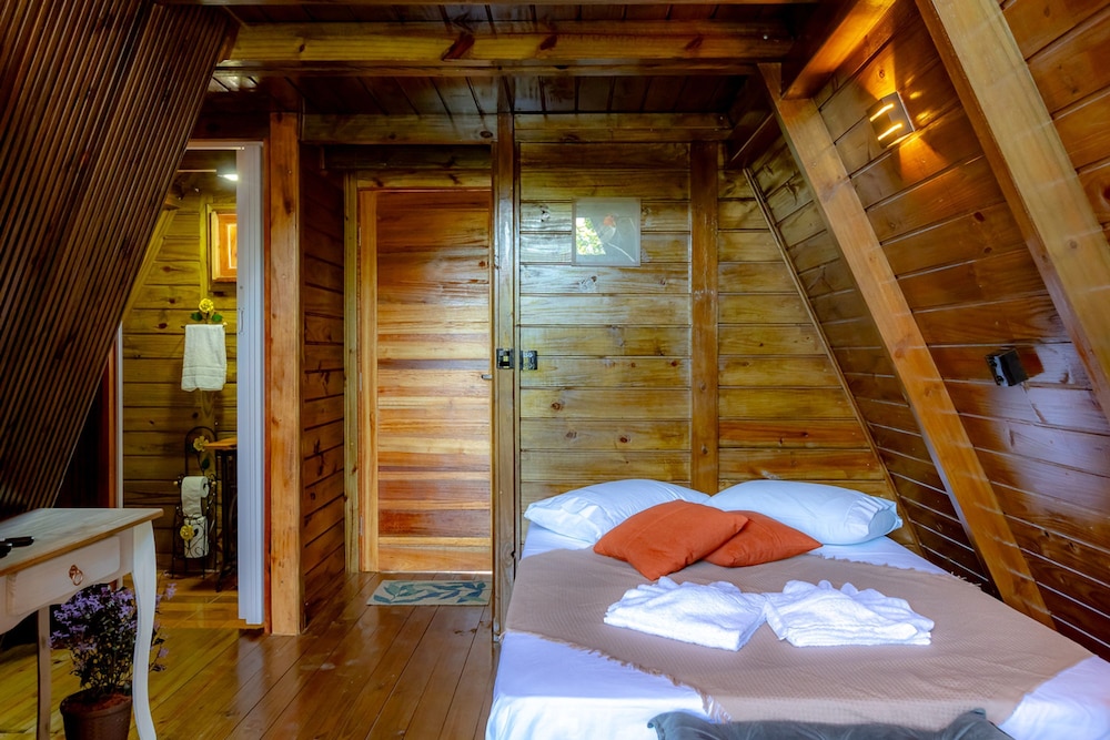 Chal Confort vel com Pisc Wifi Garagem e Jacuzzi