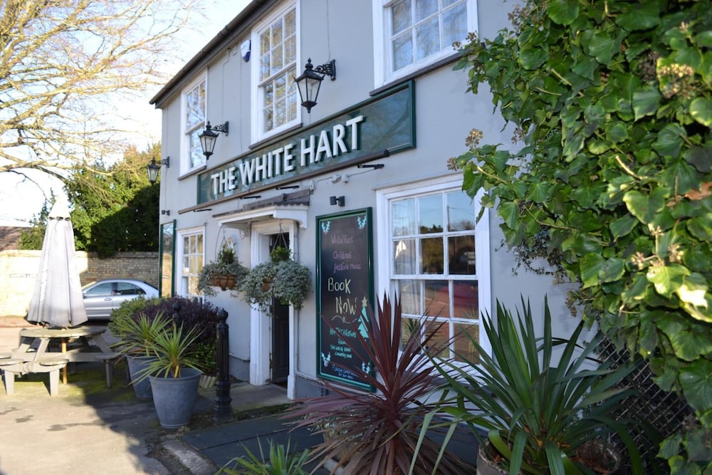 The White Hart Country Inn