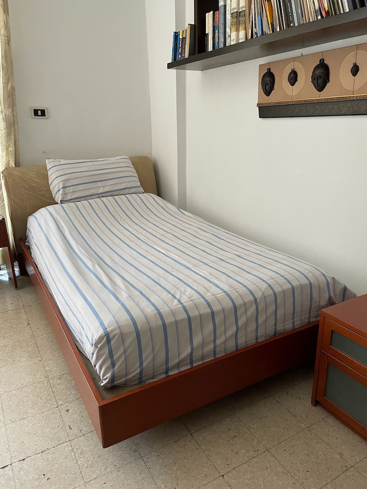 New Jdeideh, Including Generator, Furnished Apartment, Parking, Great Location view 4