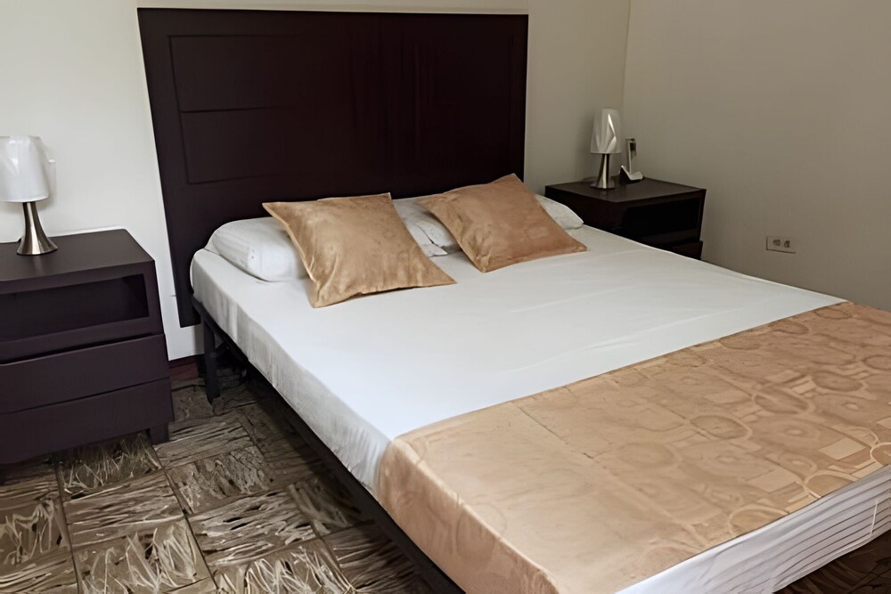 201 Apartamento Completo Rers en Versalles 3 Habitaciones - Cali Tower Suites & Lofts