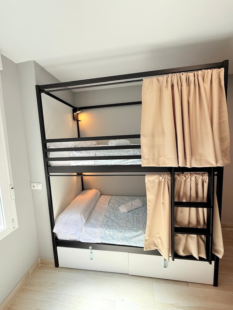 Hostel Vam Torrejon