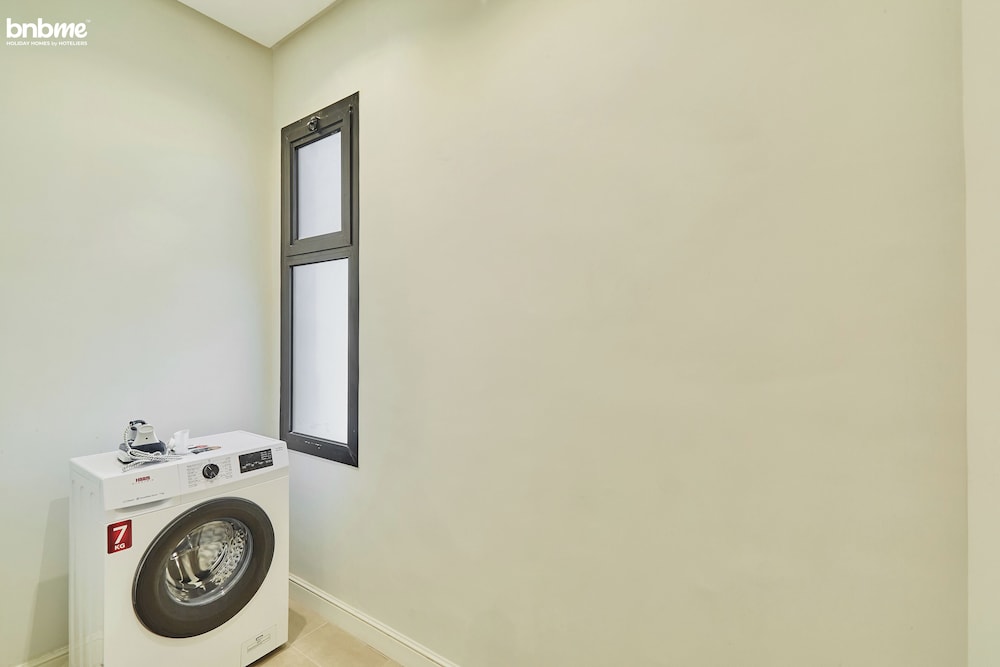 bnbmehomes-Top APT nr Kingdom Tower-B11