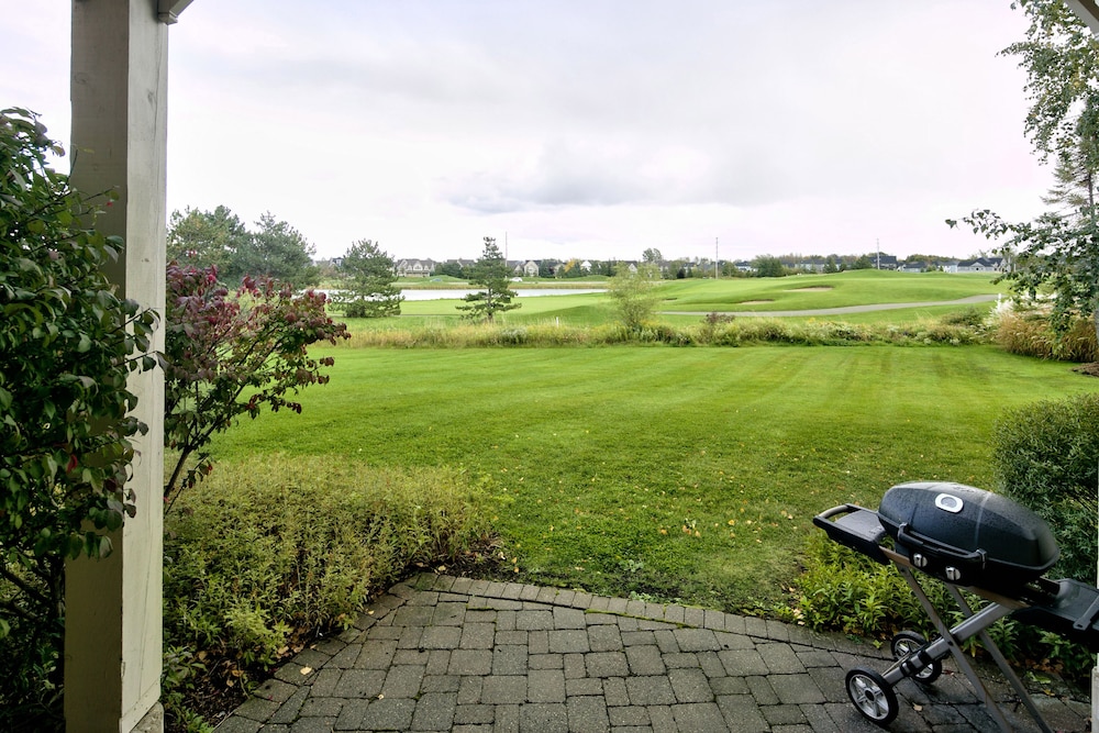 Rivergrass Condos