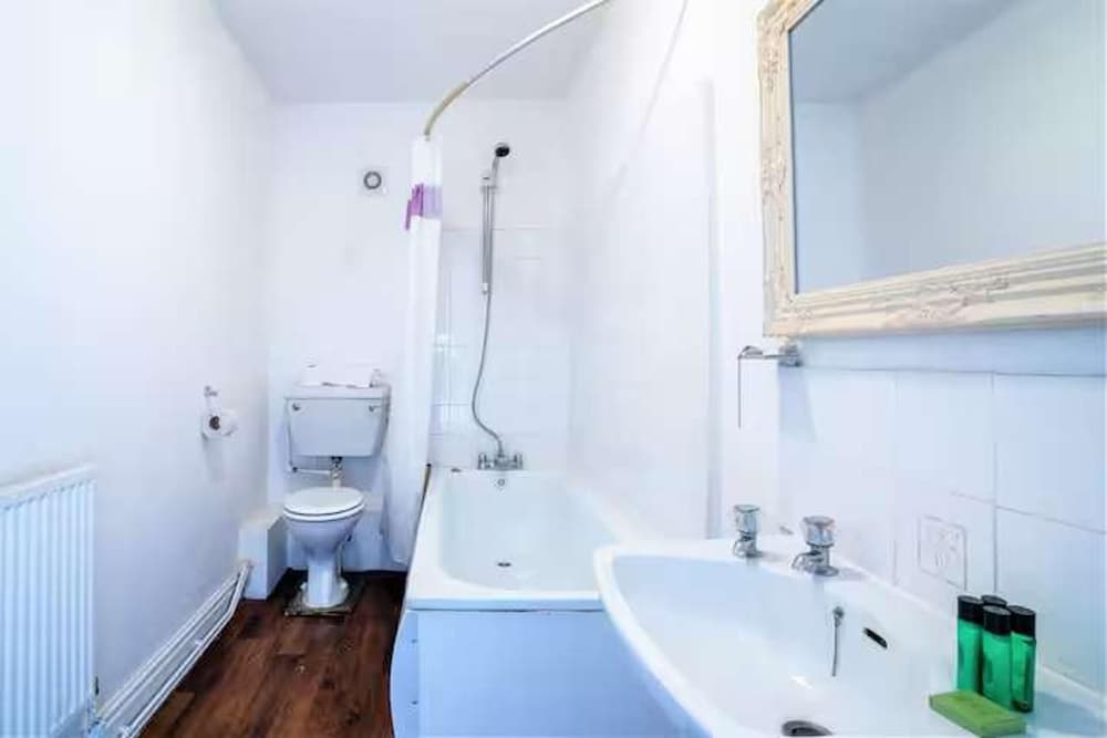 Travellers Economic Retreat in Orrell Park