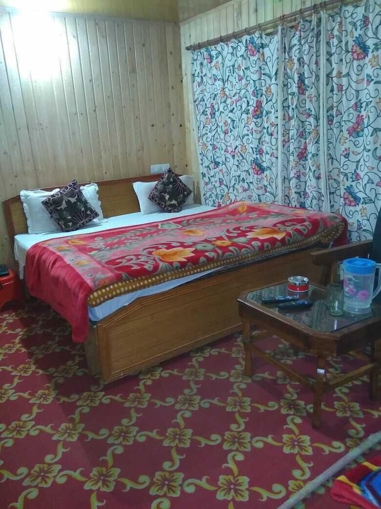 Hotel Bright Palace