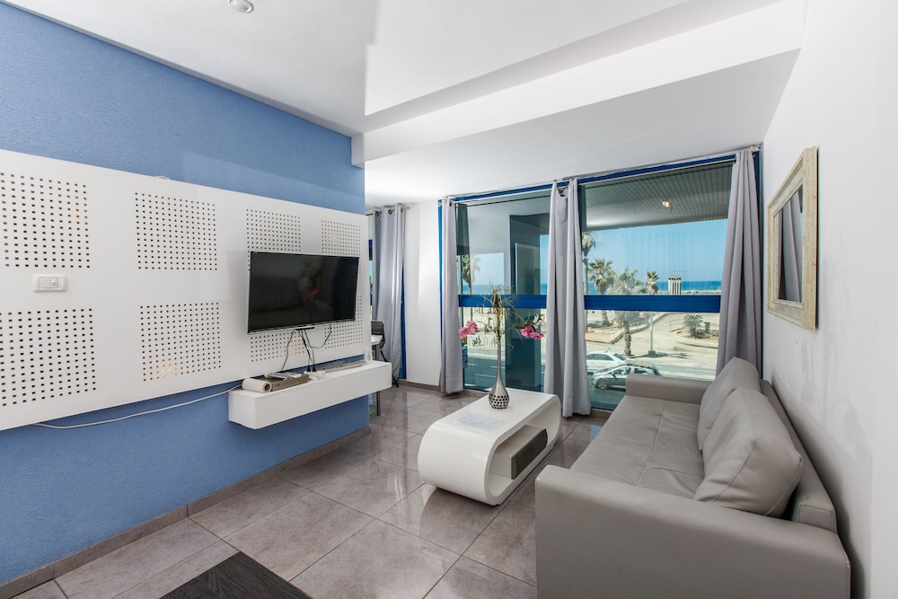 The Sea Apartments Tel Aviv by different locations