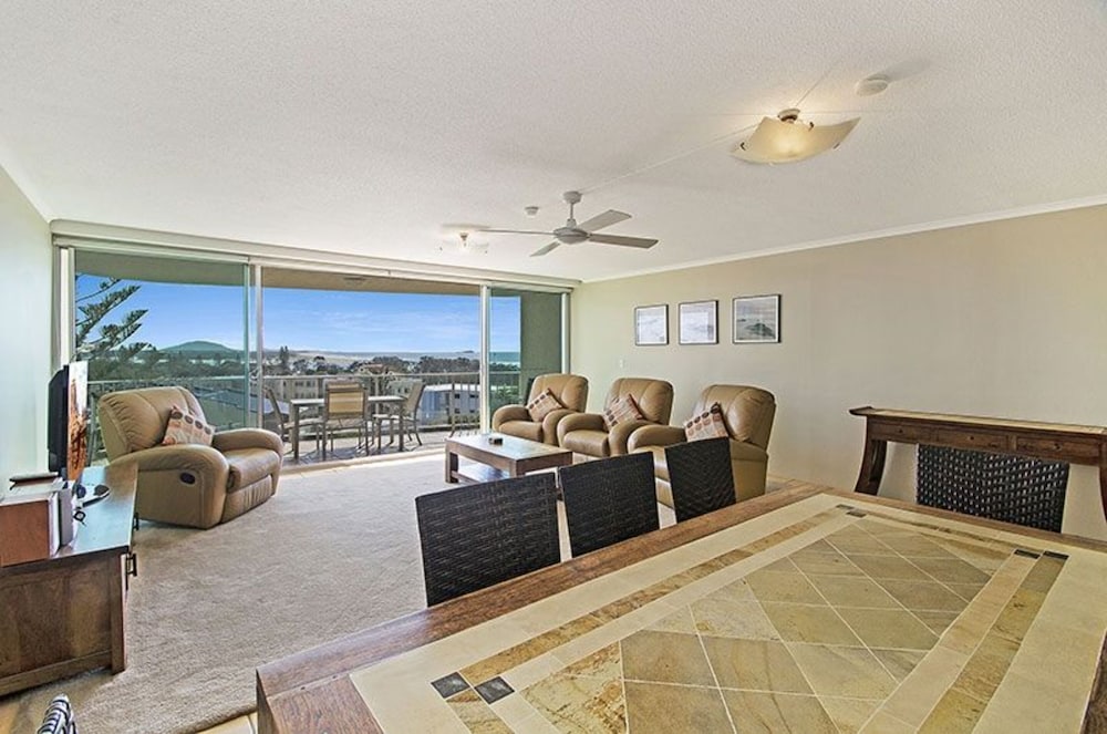 Chateau Royale Beach Resort Maroochydore