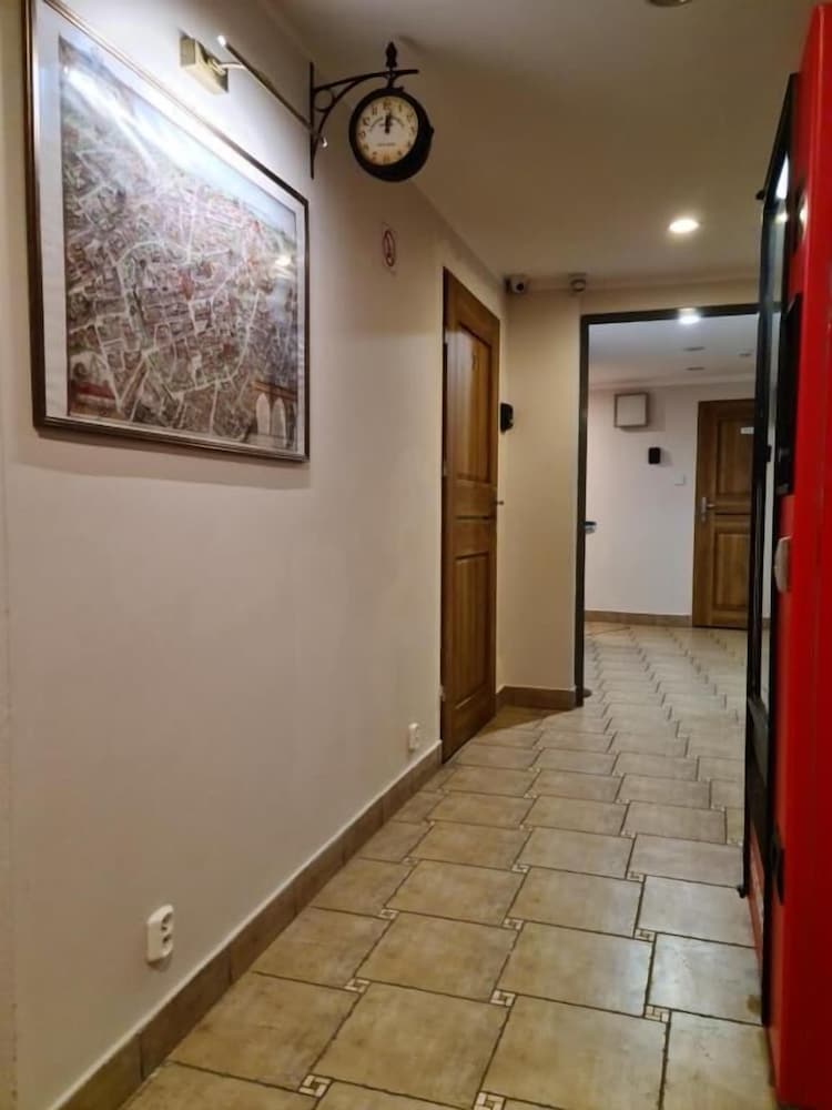 Amber Hostel