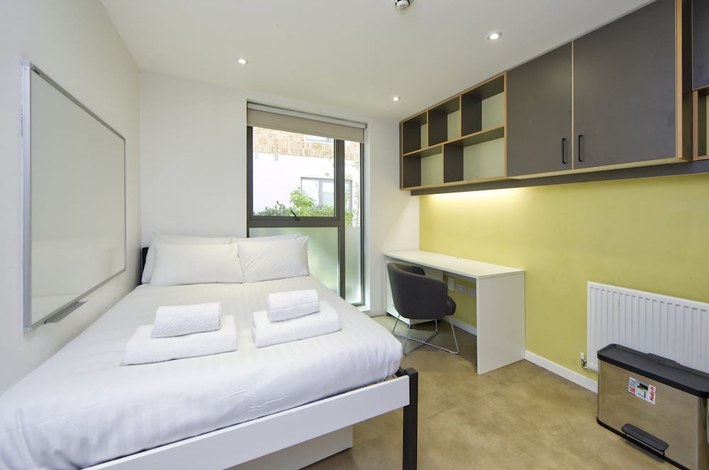 Comfort in Hammersmith Student Studio