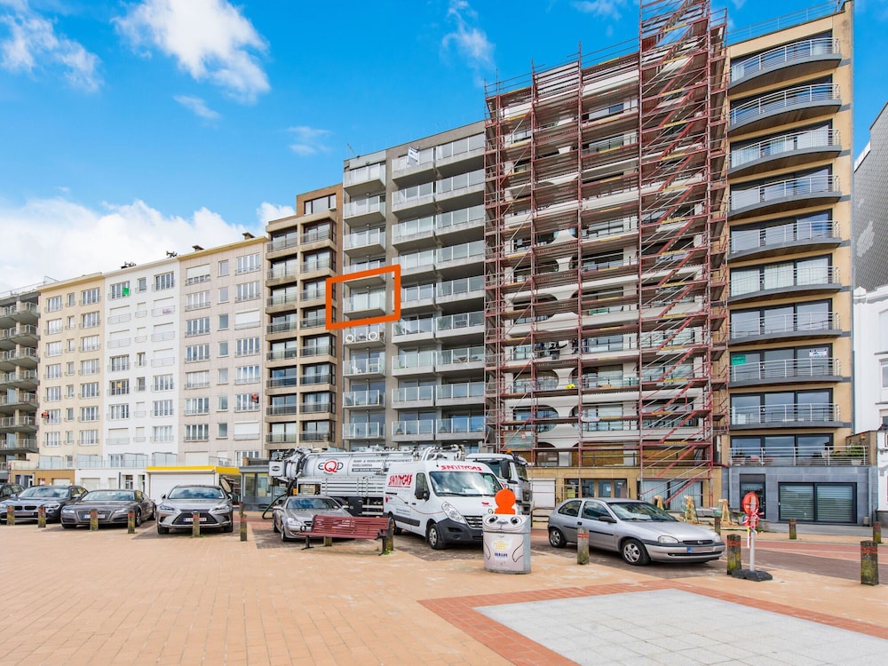 Beautiful Apartment on the sea Wall