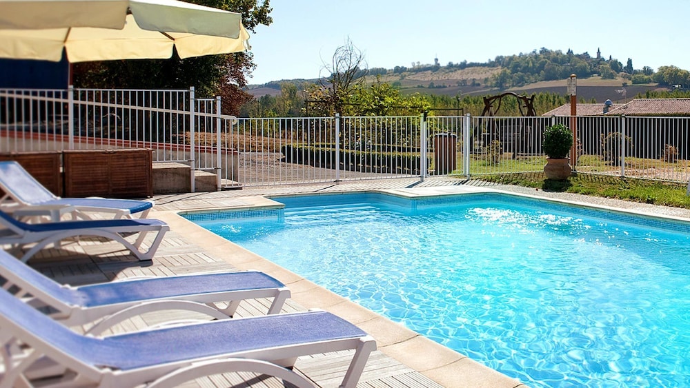 Hotel La Bombardiere - Property Image 16