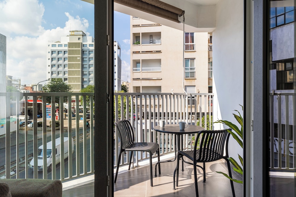 Local Host Living - Signature Apartments in Nicosia