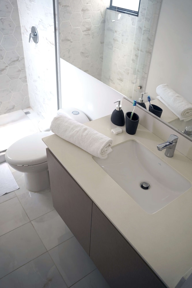 Luxury Entire 2 BR Condo Oceanfront In Cartagena