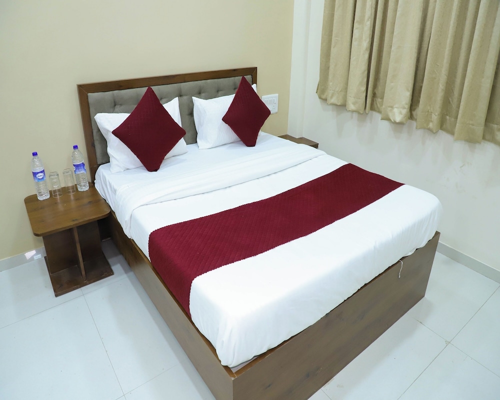 Hotel Devanshri Rooms & Restaurant