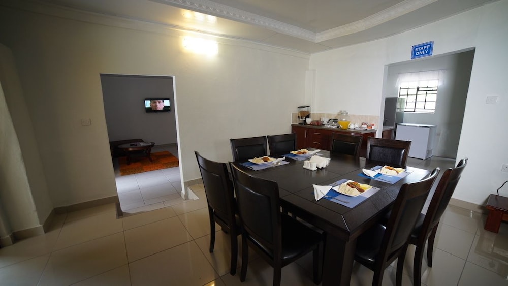 Maun Executive Inn