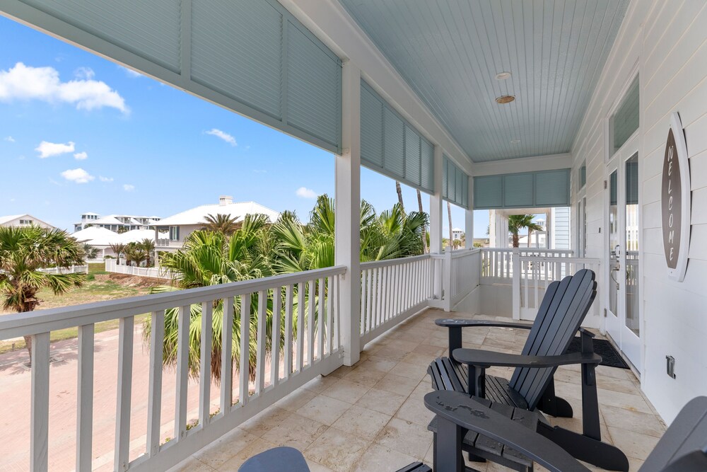 Kiskadee - Private Beachhouse Wih Pool 3 Bedroom Home by RedAwning view 4