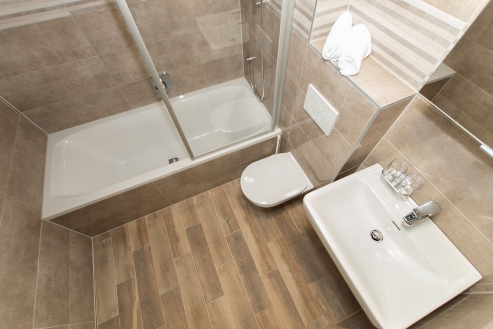 Mat - Sa10 view 5