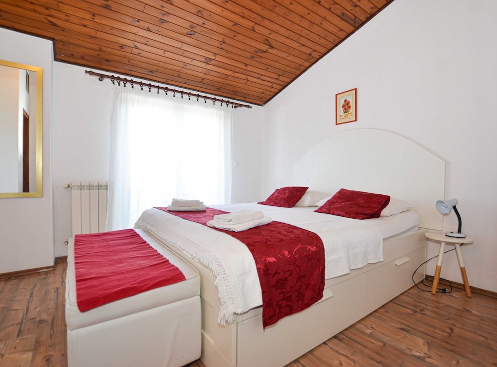Classic and Elegant Rovinj Apartments With Balcony
