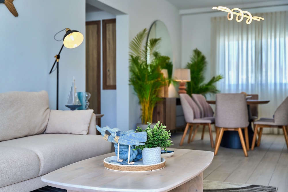 Coral Breeze Beach Apartment Punta Cana