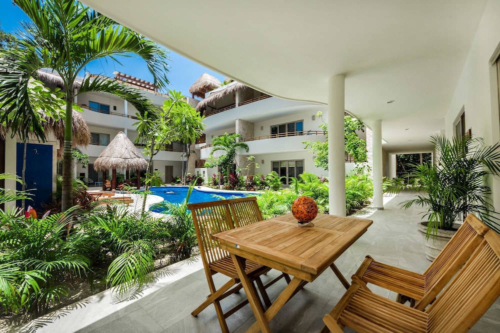 Poolside Bliss With Private Terrace and Jacuzzi