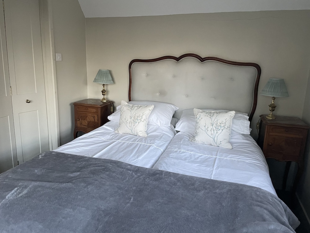 Redlynch Lodge