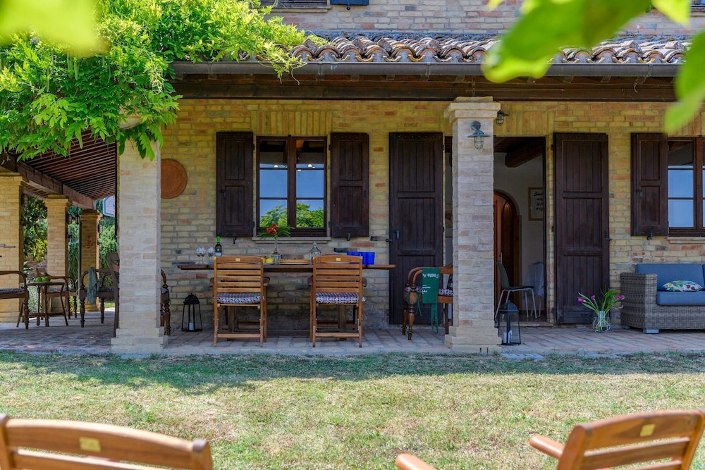 La Girolima 6 2 by Marche Holiday Villas