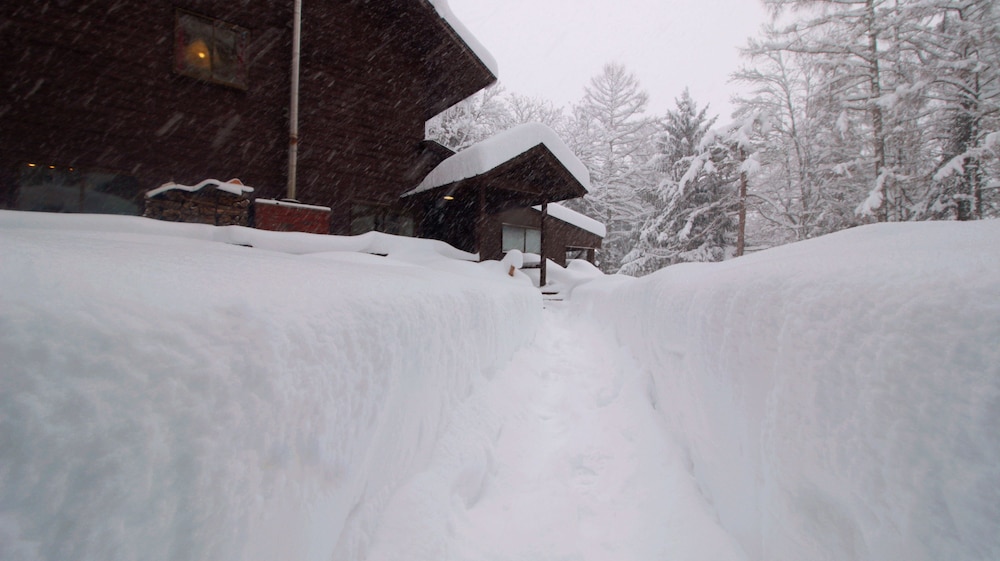 Lodge Q Hotel