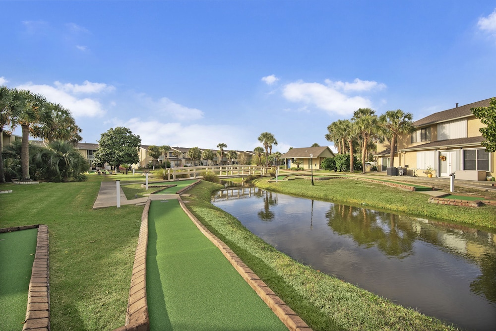 Gulf Highlands by Book That Condo